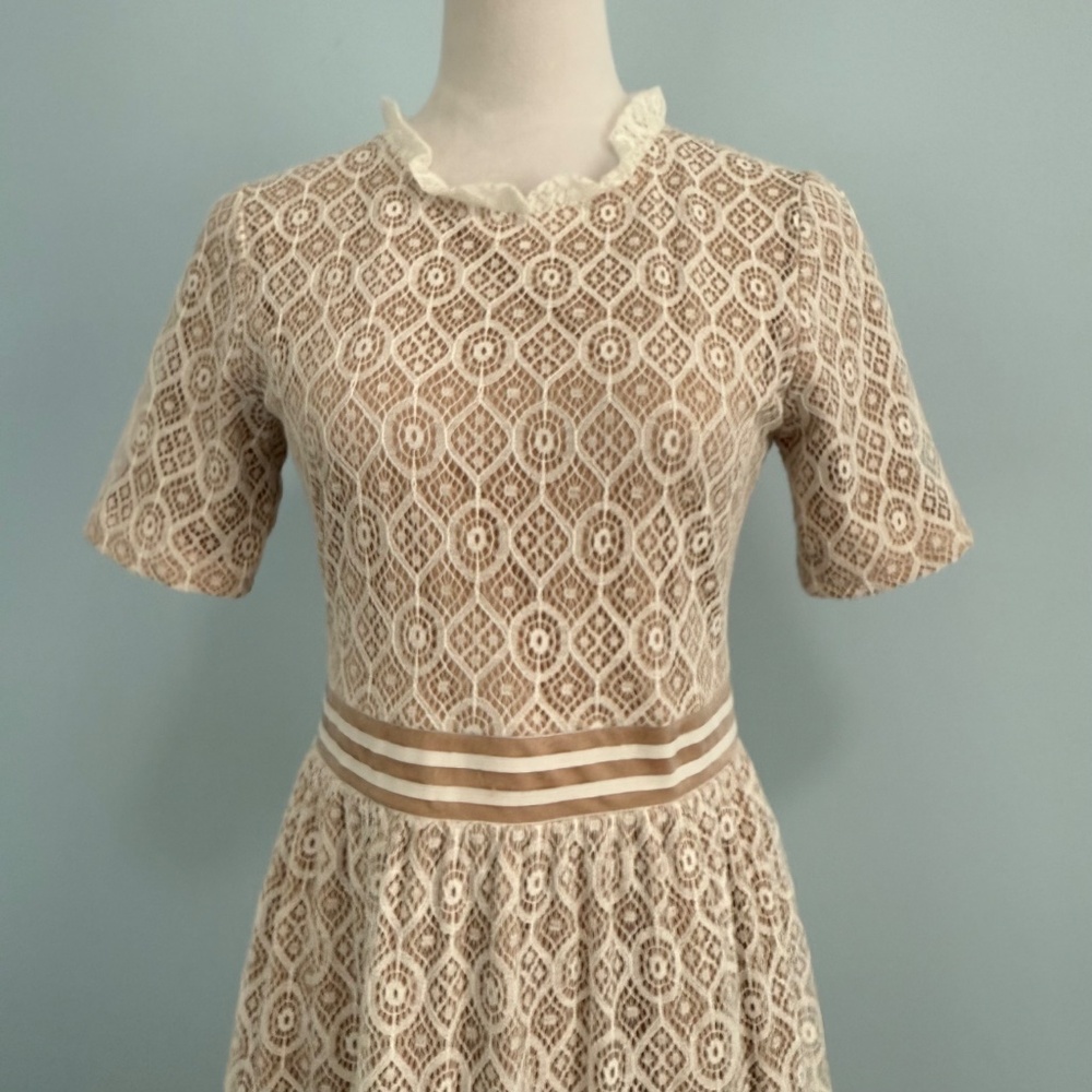 Baltic Born Windsor Lace Tiered Midi Dress‎ Ivory Size M - Picture 2 of 11
